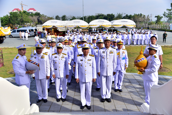 พิธีอัญเชิญนพปฎลสุวรรณฉัตร และพระบรมฉายาลักษณ์