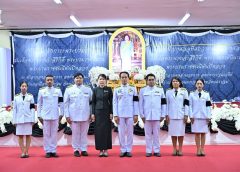 รองผู้ว่าราชการจังหวัดนครปฐม นำข้าราชการ และประชาชน ร่วมพิธีบำเพ็ญกุศลพระพิธีธรรมสวดพระอภิธรรม เพื่ออุทิศถวายพระราชกุศลแด่ สมเด็จพระนางเจ้าสิริกิติ์ พระบรมราชินีนาถ พระบรมราชชนนีพันปีหลวง