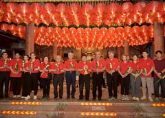 มูลนิธิป่อเต็กตึ๊ง จัดพิธีเวียนธูปศักดิ์สิทธิ์สุดยิ่งใหญ่ เนื่องในเทศกาลตรุษจีน ประจำปี 2569 ตั้งจิตอธิษฐานต่อเทพยดาฟ้าดิน (เจ้าแห่งสวรรค์) ขอให้ตนเองและครอบครัว เฮงๆ ตลอดปีมะเมีย