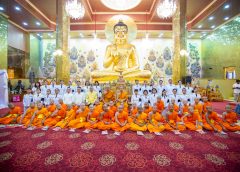 วัดไผ่ล้อมพระอารามหลวง จังหวัดนครปฐม จัดพิธีบรรพชาอุปสมบทหมู่พระภิกษุ สามเณร ถวายพระในหลวงฯ เนื่องในวันเฉลิมพระชนมพรรษา 28 กรกฎาคม 69