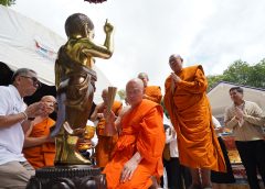 หลวงพี่น้ำฝน จัดพิธีบวงสรวงสิ่งศักดิ์สิทธิ์ มูลนิธิเพจอีจัน มอบอาคารโรงเรียนเด็กพิเศษทองผาภูมิ